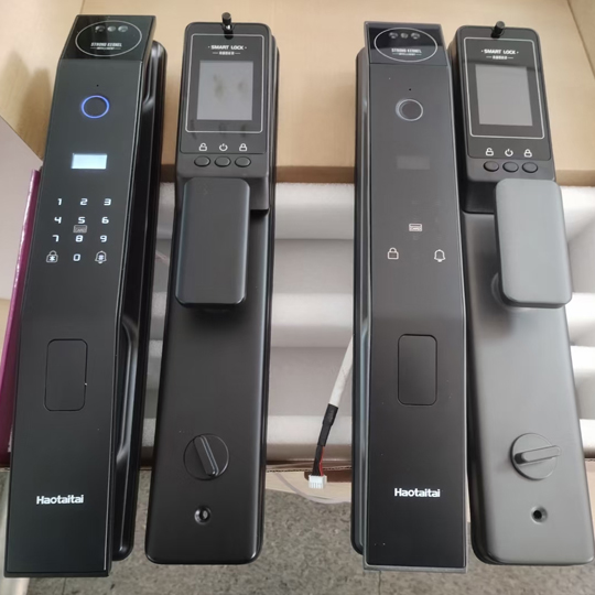 上海宝山全区24小时专业师傅急速上门开、换、修锁防盗门锁